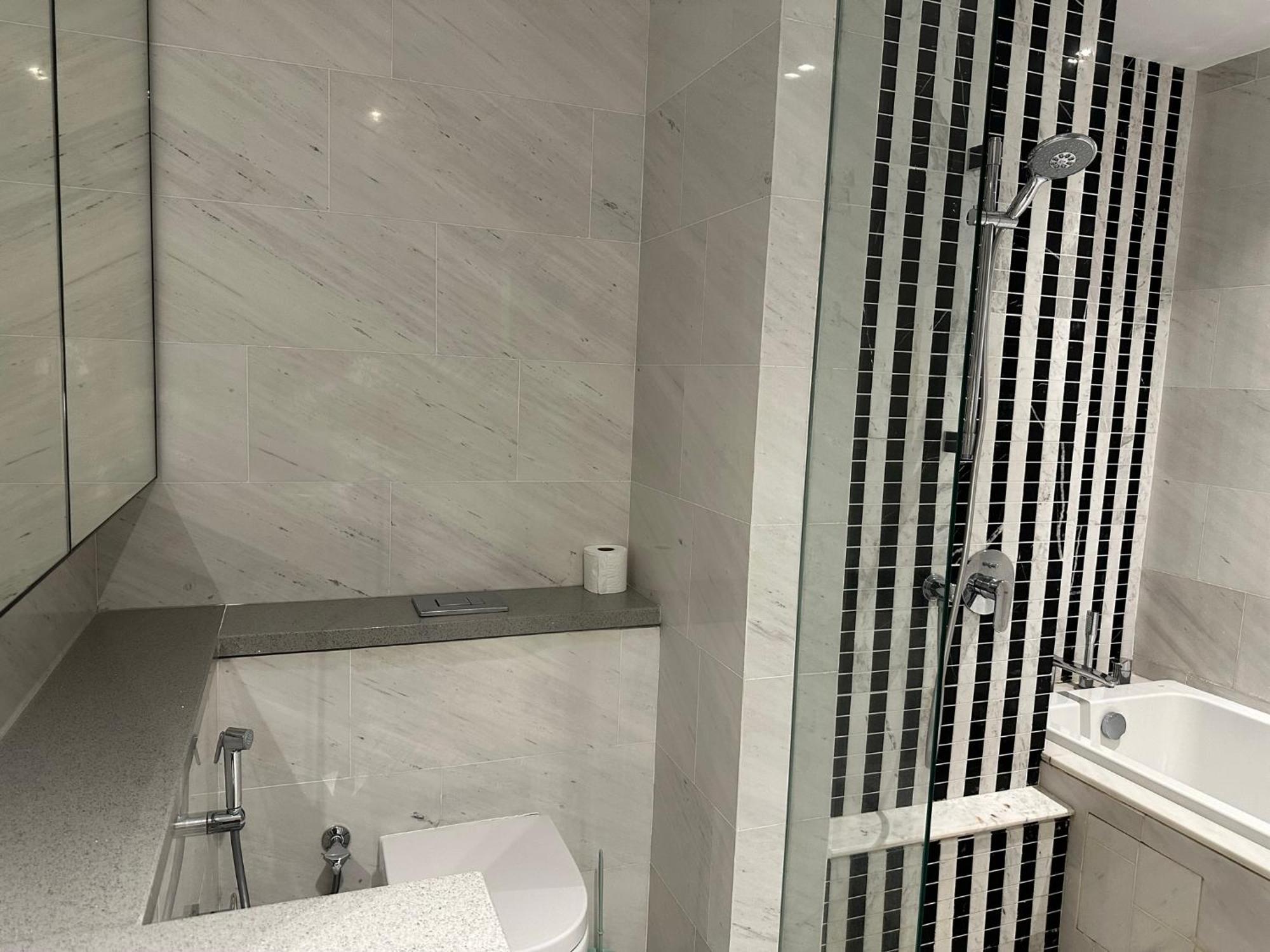 Eaton Service Apartment At Klcc Куала Лумпур Екстериор снимка