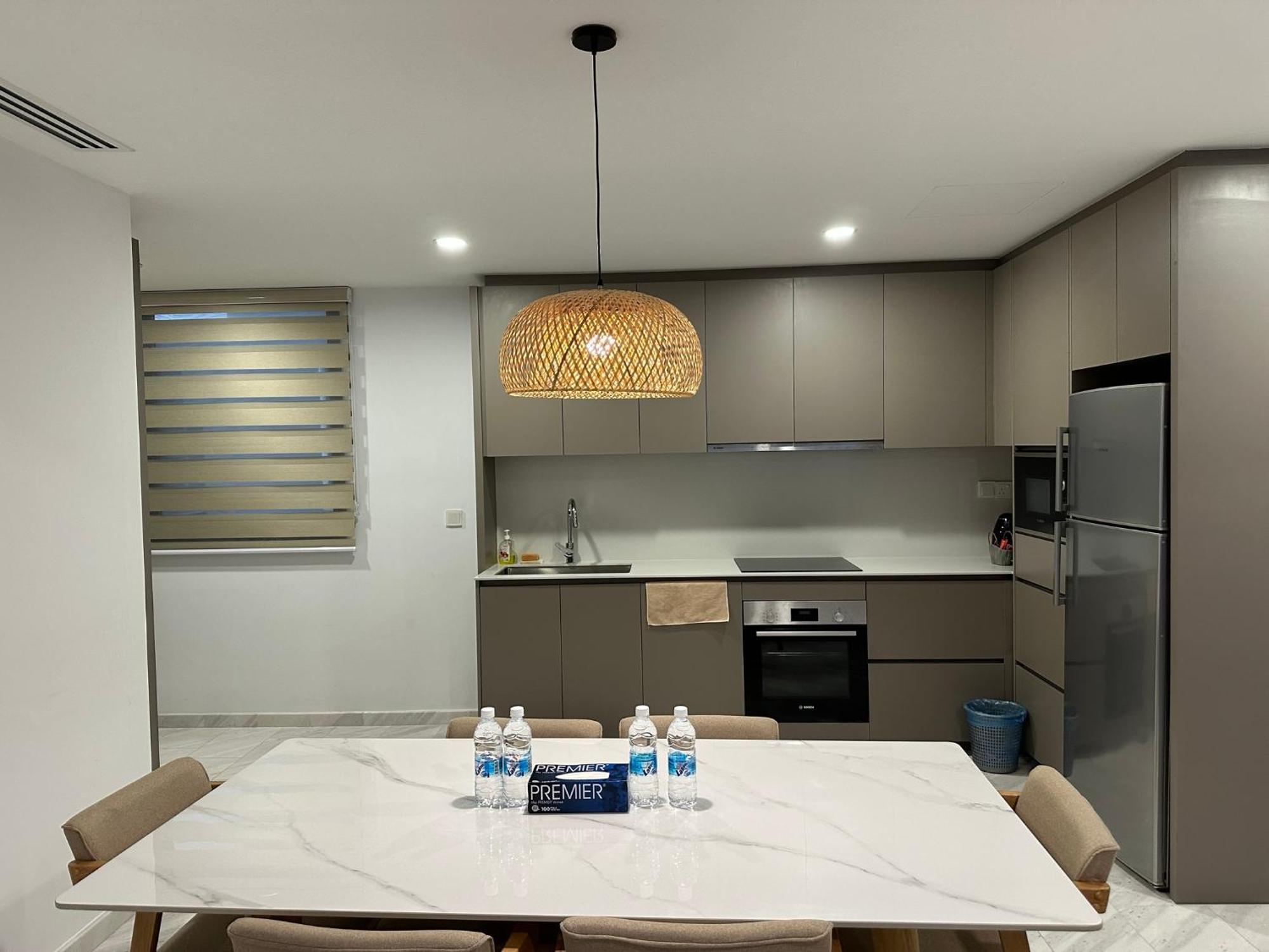 Eaton Service Apartment At Klcc Куала Лумпур Екстериор снимка